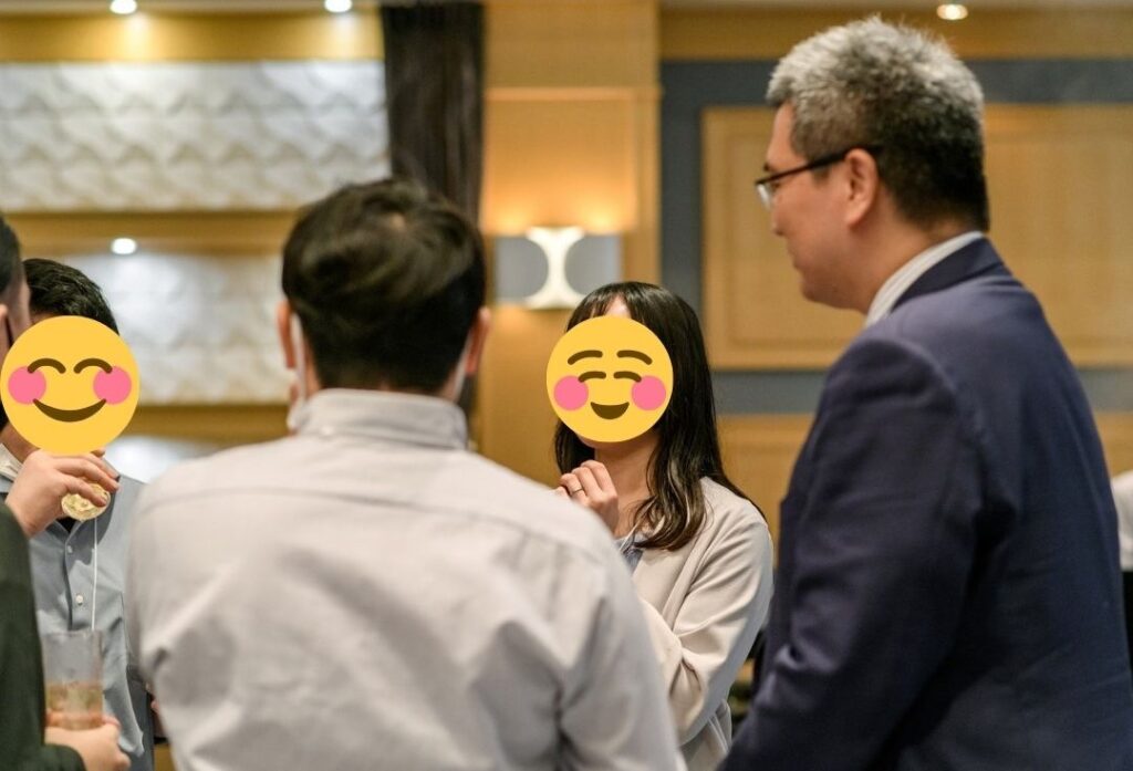 2023上半期報告会の立食パーティーの様子